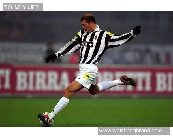 足球史上最令人失望的十大球员盘点,他们的表现让球迷震惊 足球史上最令人失望的十大球员盘点,他们的表现让球迷震惊